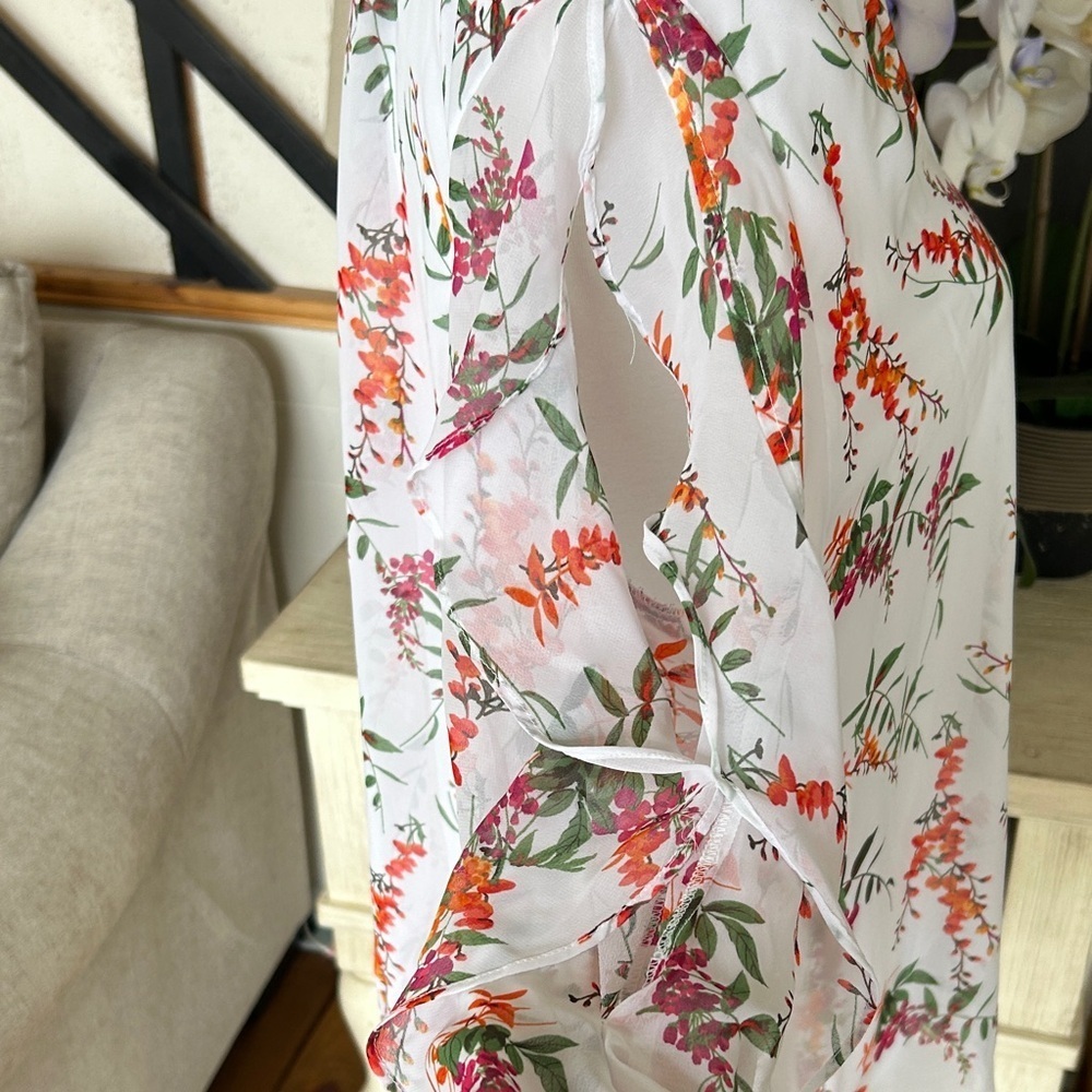 Worthington Floral Blouse - White with Red and Green size large - Picture 5 of 8